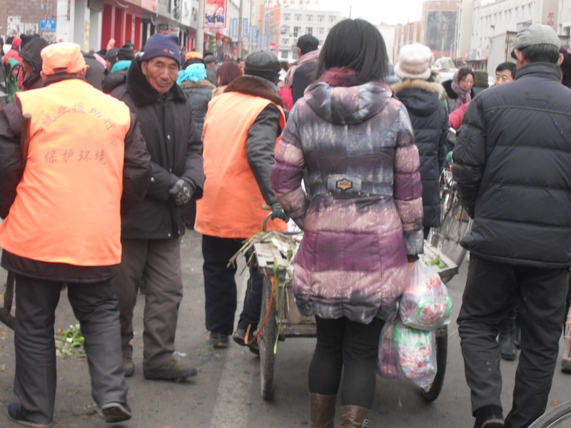 今天的人真多啊